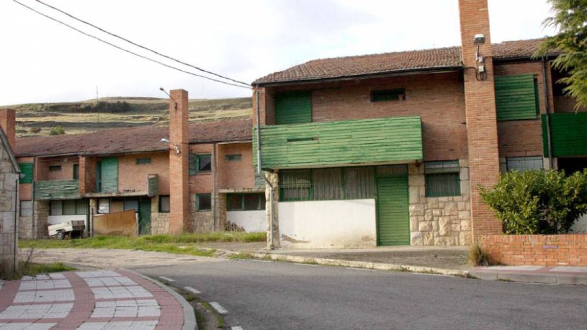 El poblado caminero de Briviesca se sitúa en el camino de La Culebrilla.-G. G.
