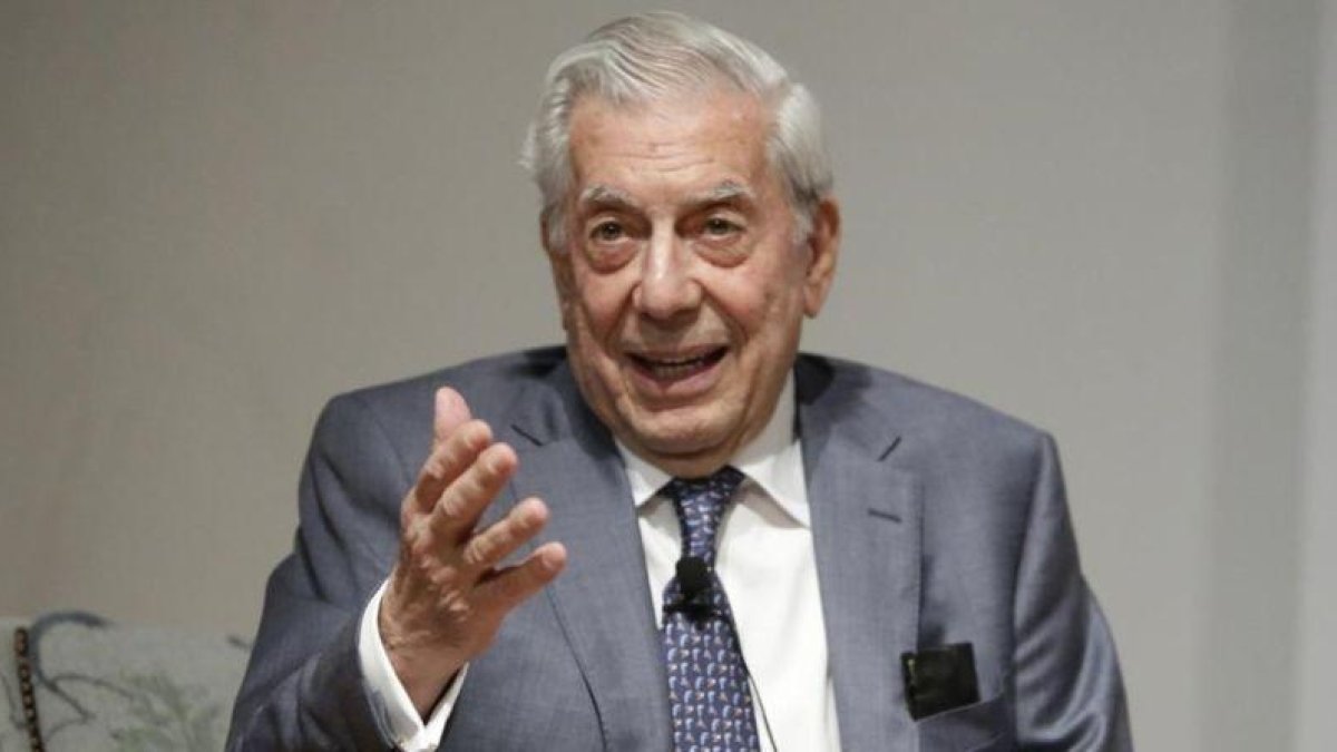 El escritor Mario Vargas Llosa.-EL PERIÓDICO