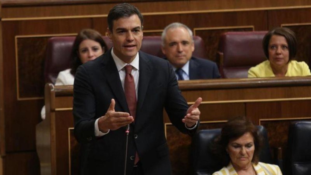El presidente del Gobierno, Pedro Sánchez, durante una intervención.-DAVID CASTRO/ ARCHIVO
