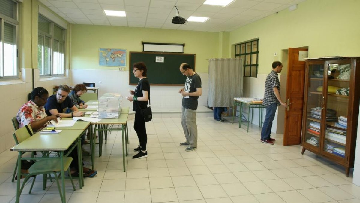 Jornada electoral en Ponferrada-ICAL