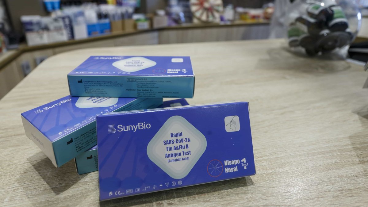 Los test de antígenos de nueva generación permite hacer al mismo tiempo test covid, Gripe A y Gripe B. SANTI OTERO