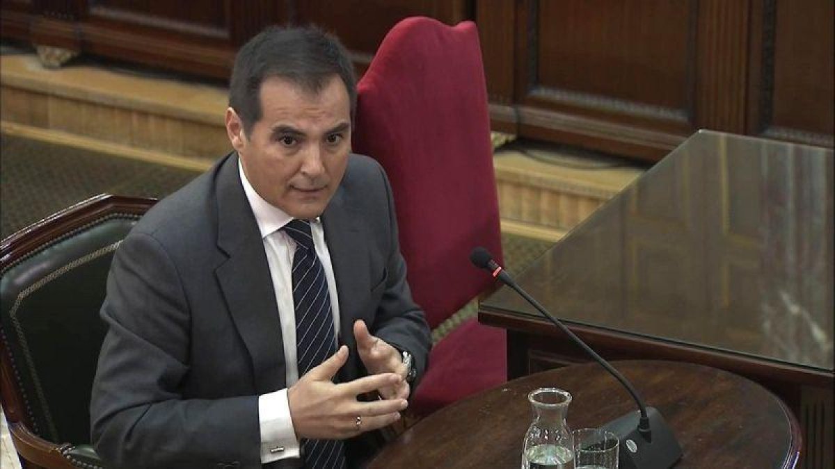 El exsecretario de Estado de Seguridad José Antonio Nieto, durante su declaración en el Tribunal Supremo.-EFE