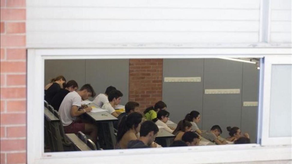 Pruebas de acceso a la universidad el pasado mes de junio-ALBERT BERTRAN