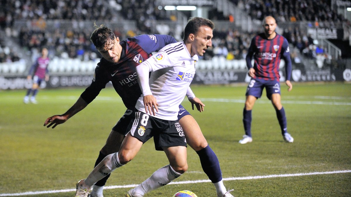Pablo Valcarce vuelve al once titular de Julián Calero en El Plantío. SANTI OTERO
