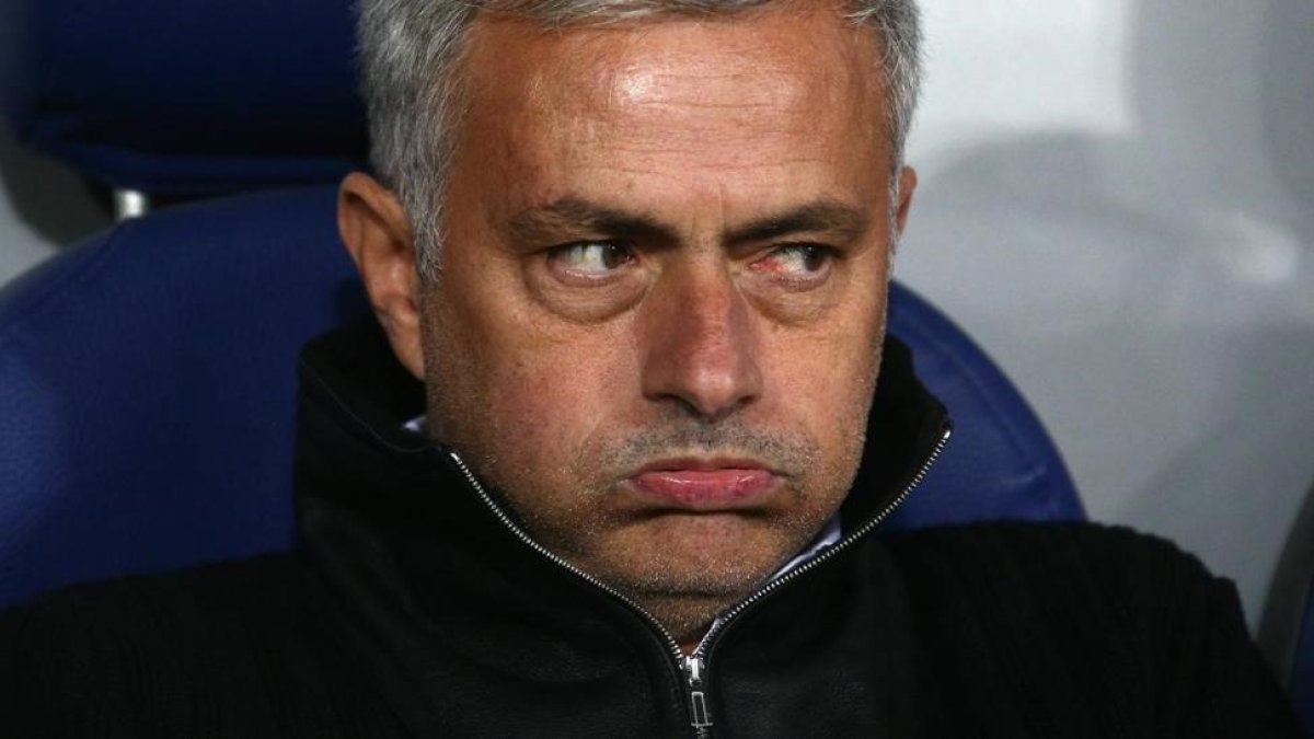 José Mourinho, en un partido del Manchester United.-MAXIM SHIPENKOV/EFE