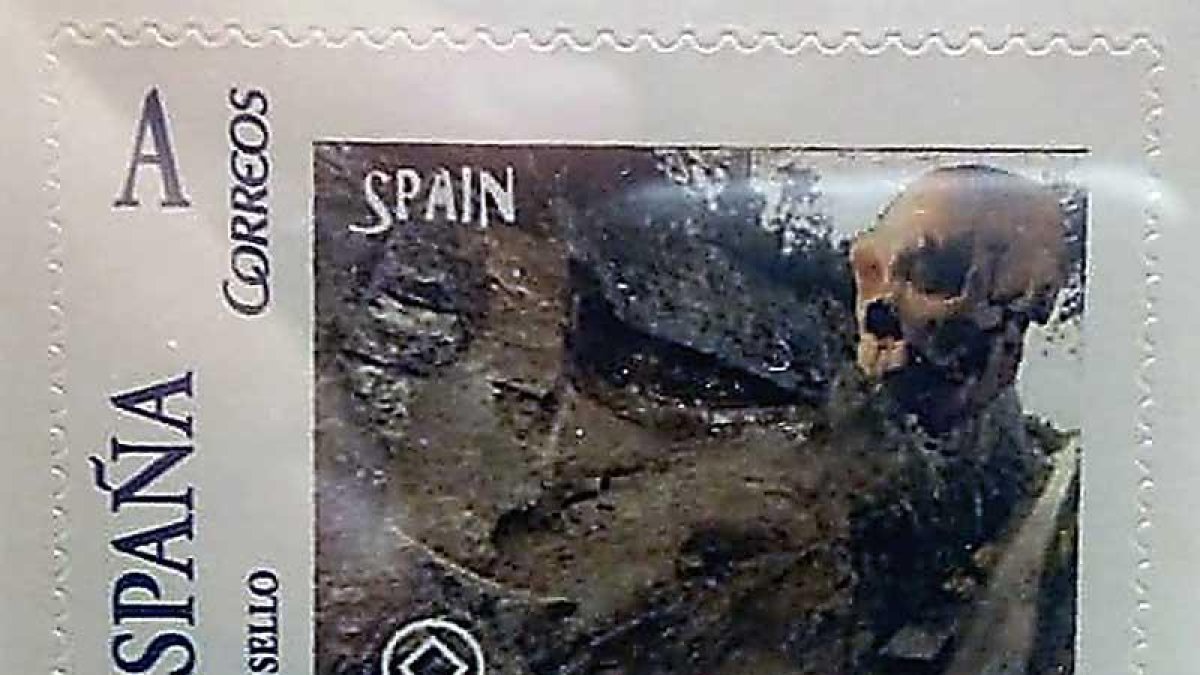 Detalle eun sello sobre Atapuerca.-ECB