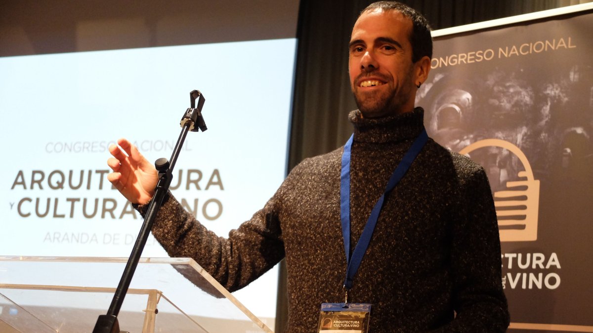 Alfredo Sanz ha realizado numerosos estudios de bodegas en la comarca