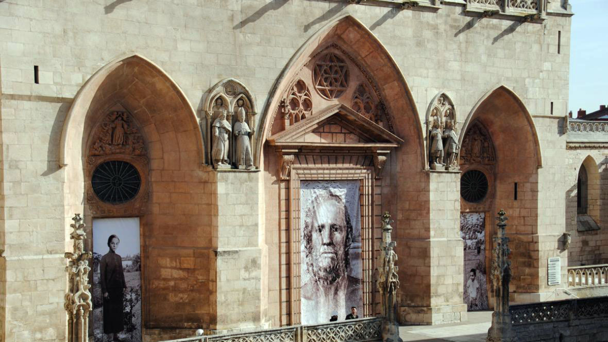 Recreación de las nuevas puertas de la Catedral de Antonio López. ICAL