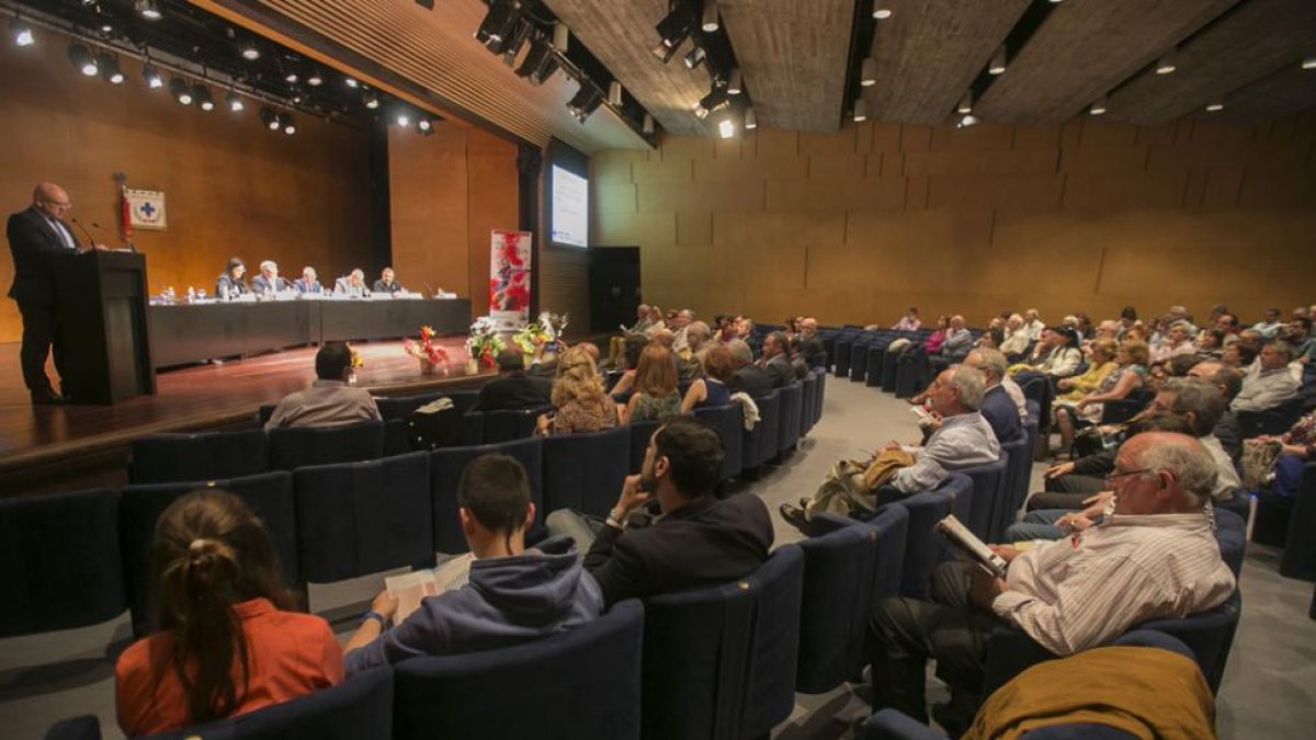 Los miembros de la Hermandad de Donantes celebraron ayer su 44 asamblea anual.-RAÚL G. OCHOA
