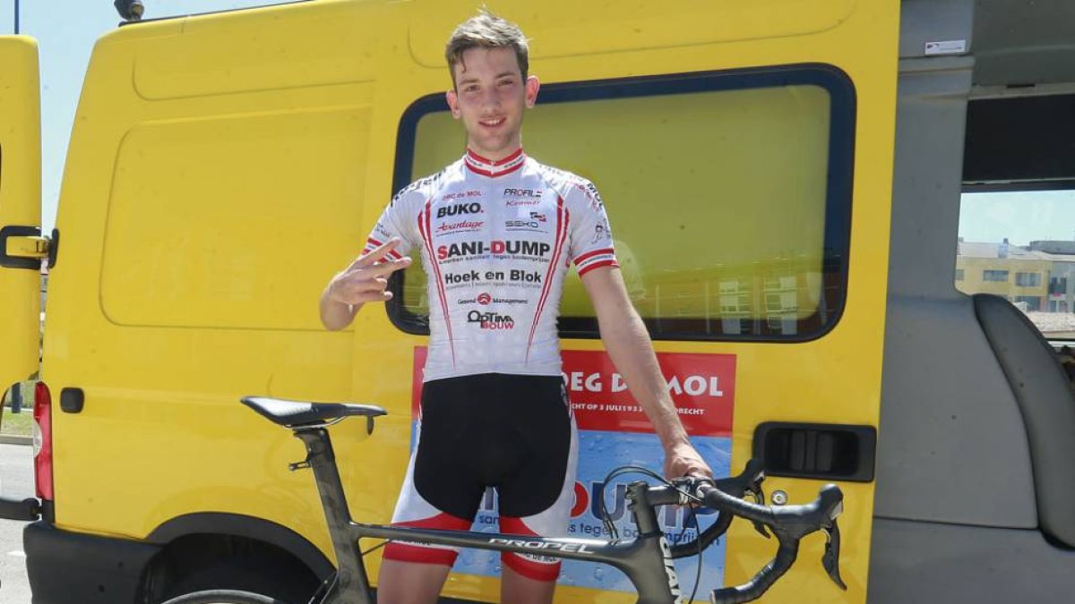 Eirk Kramer celebra la victoria conseguida en la mañana de ayer en Burgos.-RAÚL OCHOA