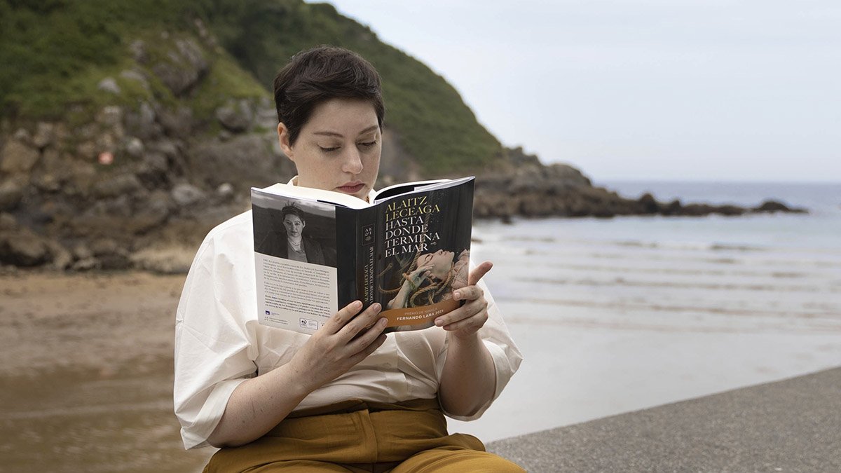 La escritora Alaitz Leceaga, ganadora del premio Fernando Lara de Novela 2021. RUBÉN BLYTH