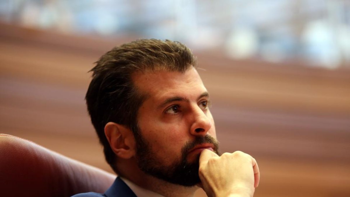 El portavoz socialista Luis Tudanca en el debate del estado de la Comunidad.-ICAL