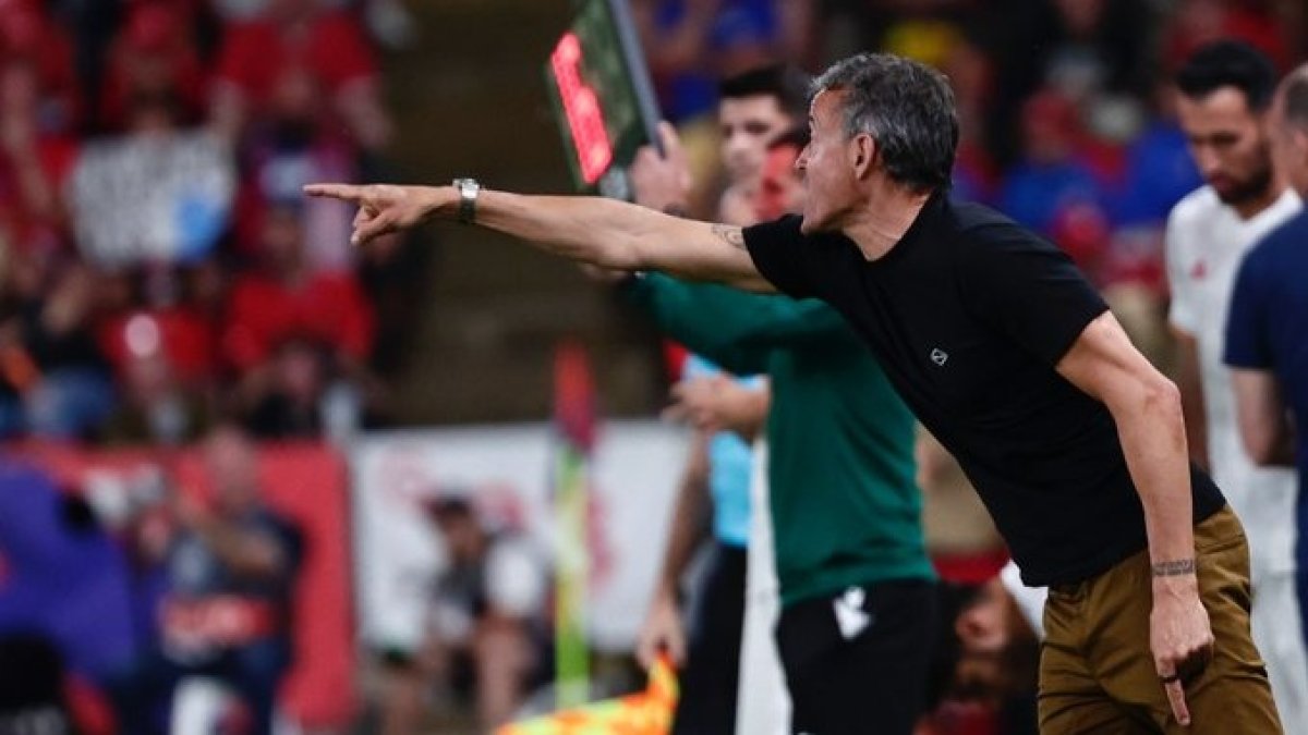 Luis Enrique, durante un partido con España. TWITTER / @SEFUTBOL / RFEF