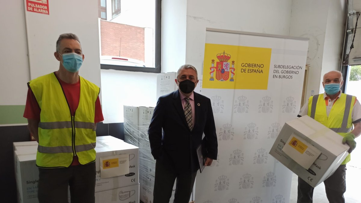 La Subdelegación distribuye 76.000 mascarillas como apoyo a las entidades locales y a las familias másnecesitadas. ECB