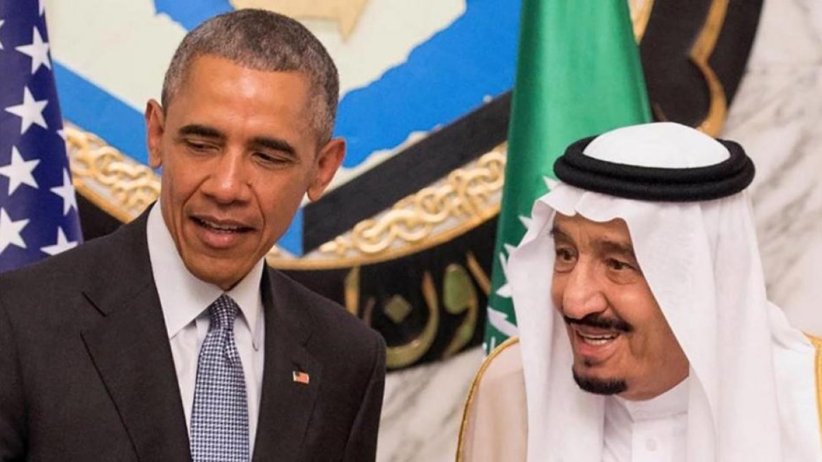 Obama y el rey Salman de Arabia Saudí, en Riad, el 21 de abril.-EFE / SAUDI PRESS AGENCY