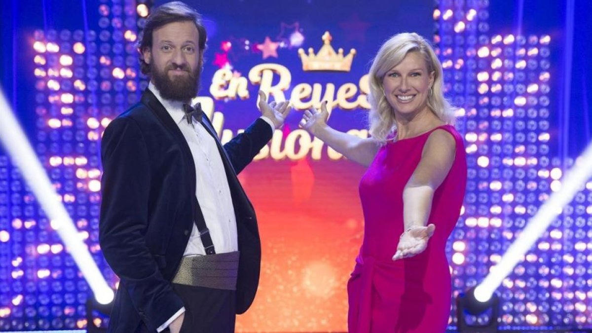 Edu Soto y Anne Igartiburu, en el plató de En Reyes, ilusiónate.-RTVE