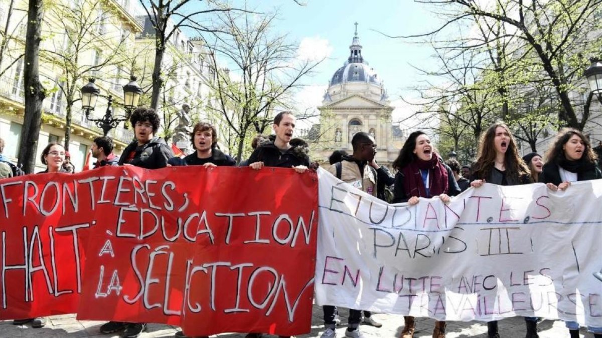Manifestación de estudiantes de la Sorbona el pasado mes de abril.-/ AFP / ALAIN JOCARD