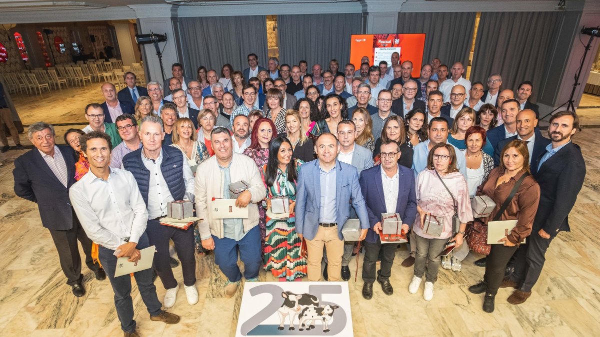 Los trabajadores celebraron sus 25 años en Pascual