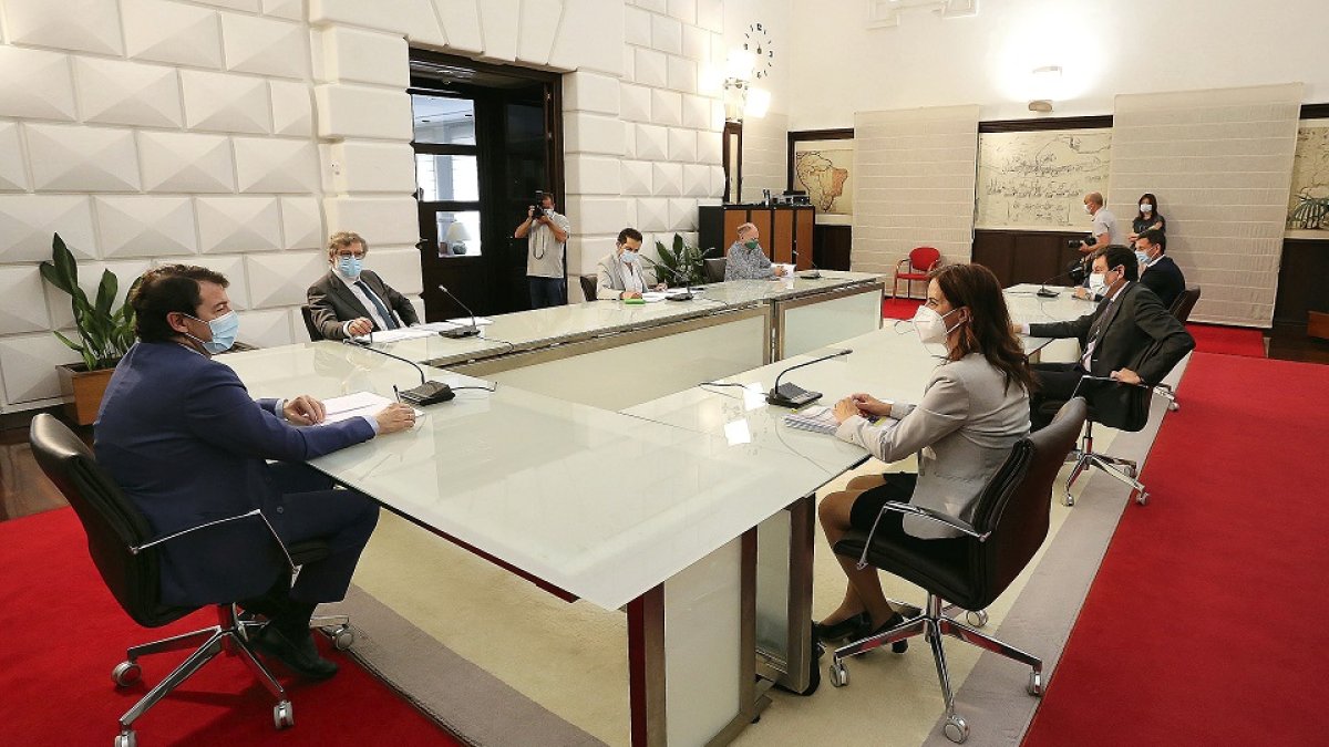 La Junta ‘hiberna’ el complemento de 210 euros para trabajadores en Erte