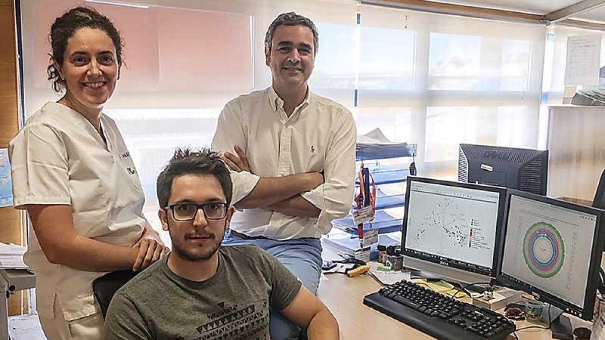 El equipo ganador del premio.-
