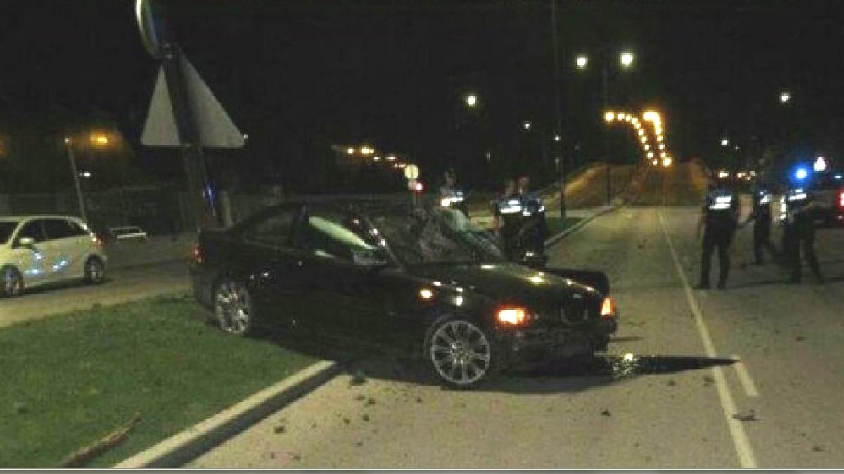 Accidente en la calle Martín Cobos. POLICÍA LOCAL