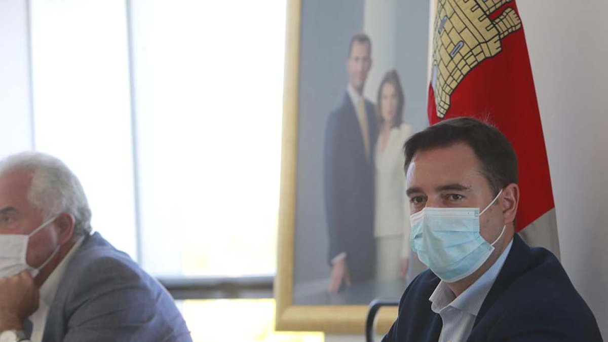 Daniel de la Rosa, este lunes, en el Pleno municipal. RAÚL G. OCHOA