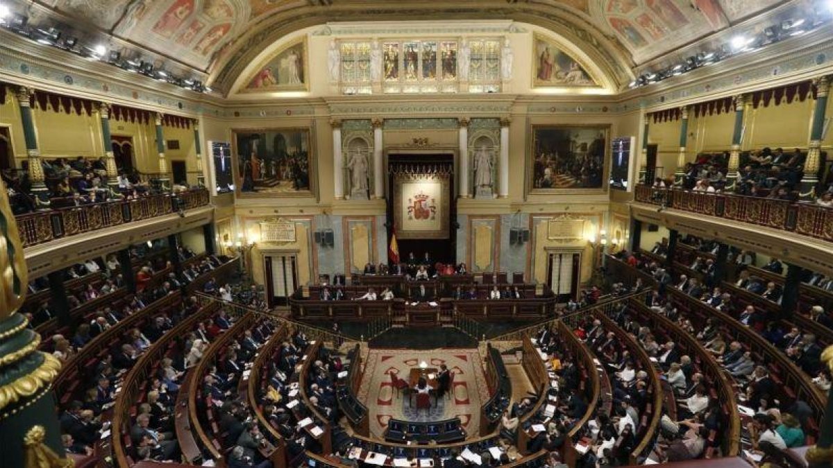 Vista general del Congreso de los Diputados.-JAVIER LIZÓN (EFE)