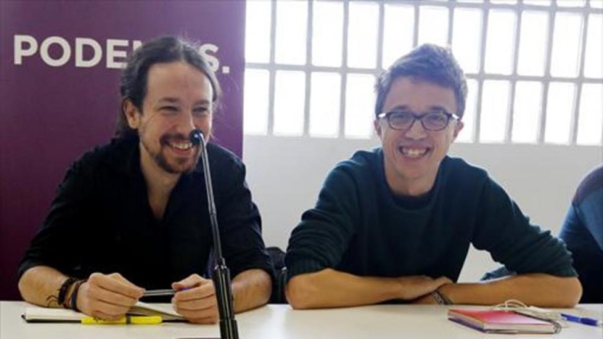 Pablo Iglesias e Íñigo Errejón en una reunión del Consejo Ciudadano de Podemos.-JUAN MANUEL PRATS