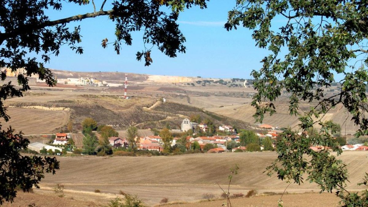 Vistas de Cardeñuela desde Quintanilla Riopico.-M. M.