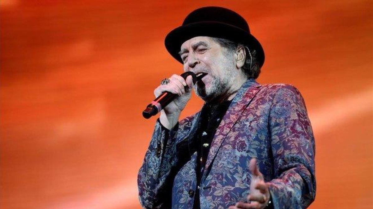 Joaquín Sabina, el pasado domingo en el Movistar Arena de Buenos Aires.-EFE / FABIAN MATTIAZZI