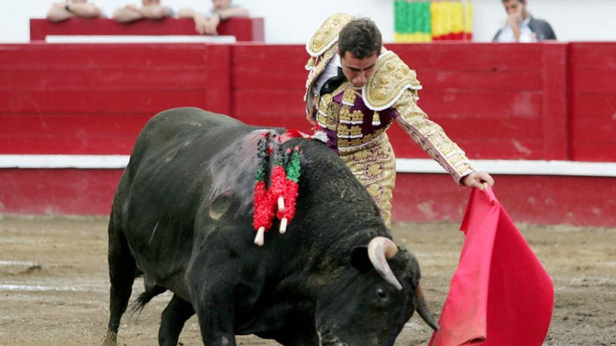 El granadino David Fandila ‘El Fandi’ encabezó el cartel de la corrida de ayer en Medina de Pomar-ECB