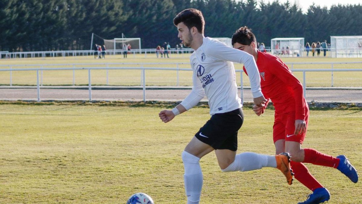 El Juvenil A del Burgos CF peleará hasta el final de temporada por el título liguero en el Grupo de la LNJ-Alba Delgado / BCF