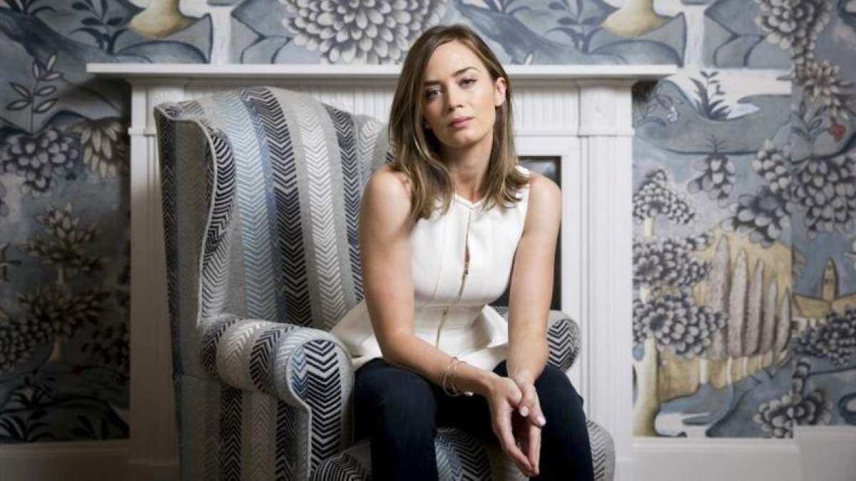 La actriz Emily Blunt, que protagoniza la versión cinematográfica de 'La chica del tren'.-AP / JOHN PHILLIPS