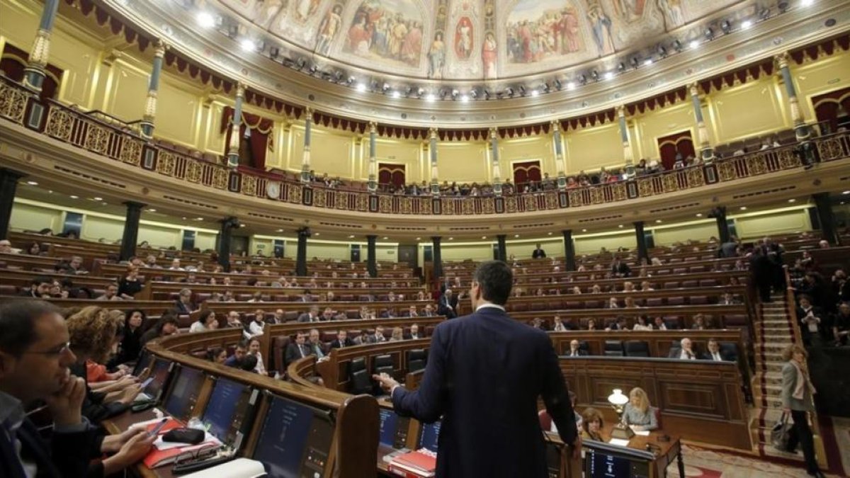 Pedro Sánchez durante el debate de su investidura fallida en el Congreso de los Diputados.-JOSÉ LUIS ROCA