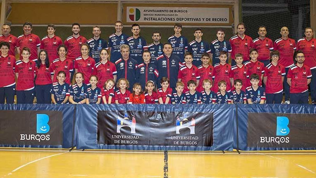Foto de familia de los componentes del UBU TPF en la presente temporada-ECB