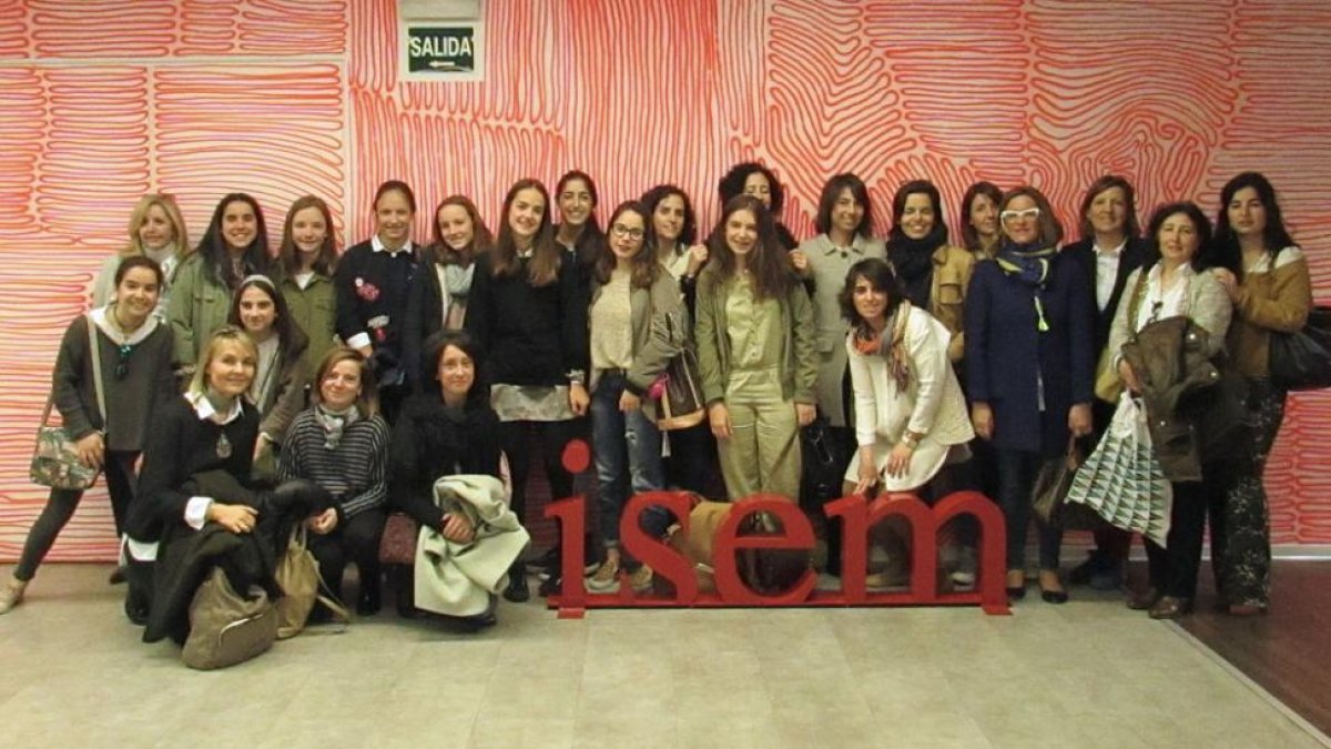 Visita de un grupo de socias al ISEM Fashion Business School de Madrid.-ECB