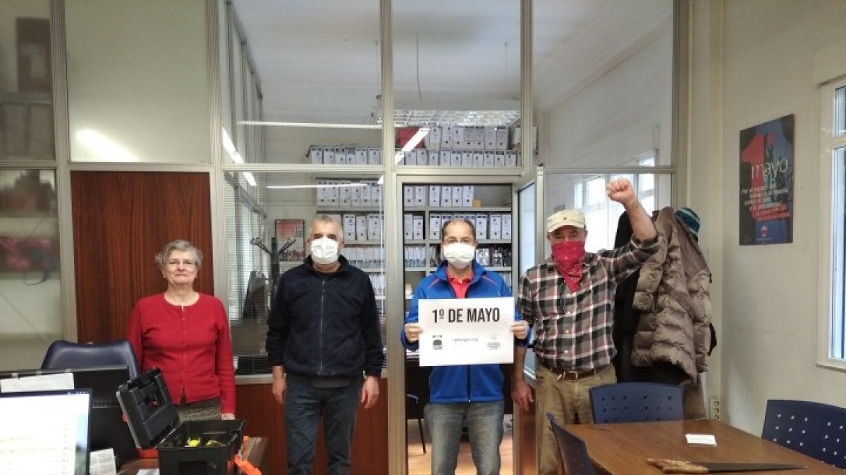 Representantes de CGT en su sede. ECB