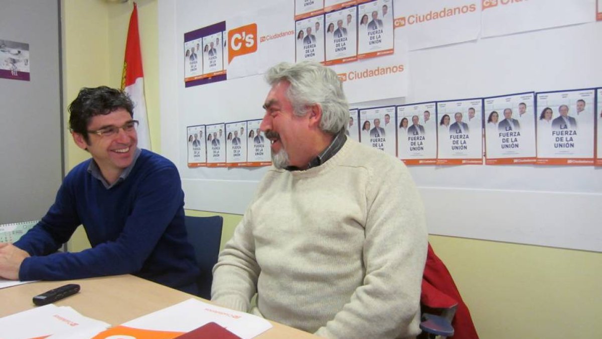 En la imagen, José Ignacio Delgado (dcha.) junto a su compañero, José Ignacio Díez Arranz (izq.)-L. V.
