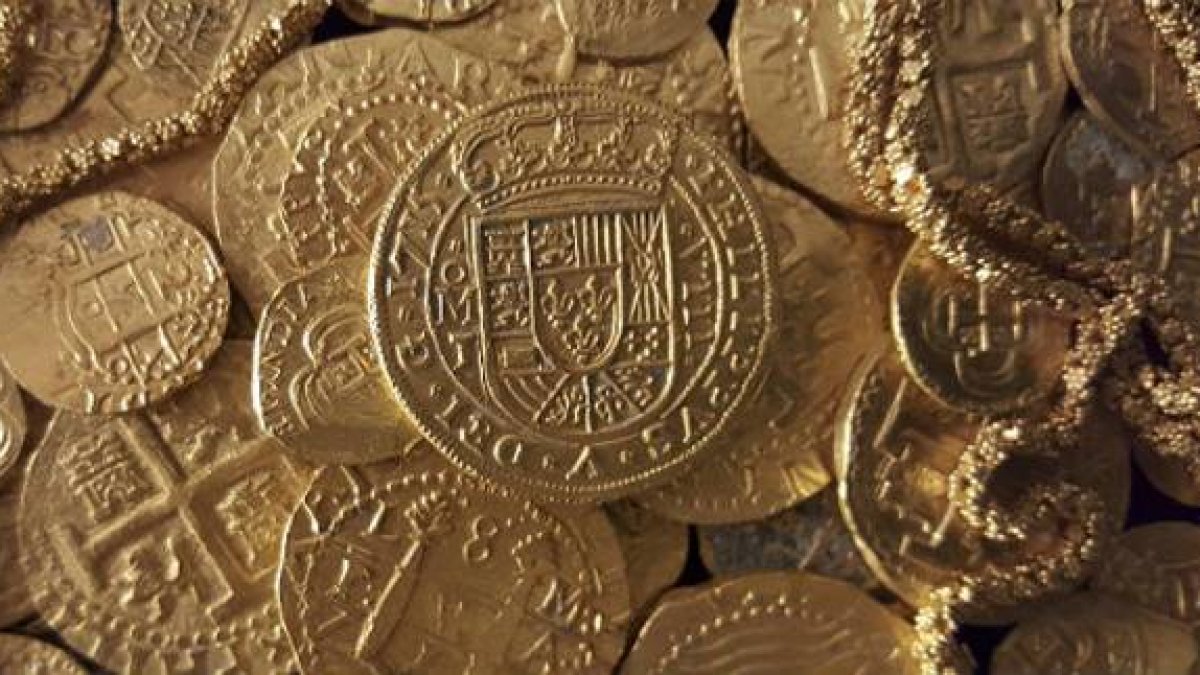 Algunas de las monedas del tesoro encontrado por la familia Schmitt, en Florida.-Foto: REUTERS / 1715 FLEET QUEENS JEWELS LLC