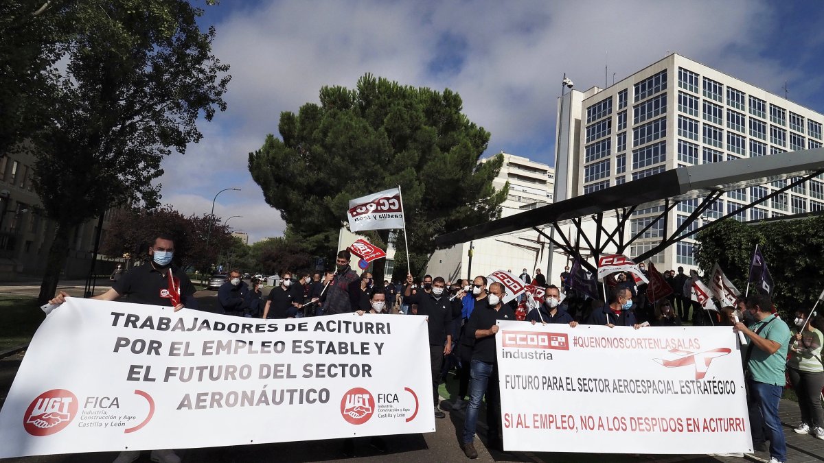 Concentración de trabajadores de Aciturri en Valladolid. Photogenic/Miguel Ángel Santos.