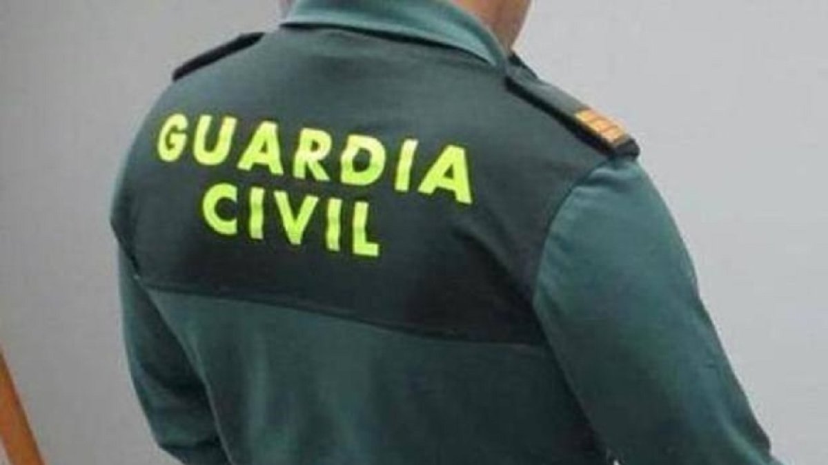 <p> Guardia Civil Segovia </p>