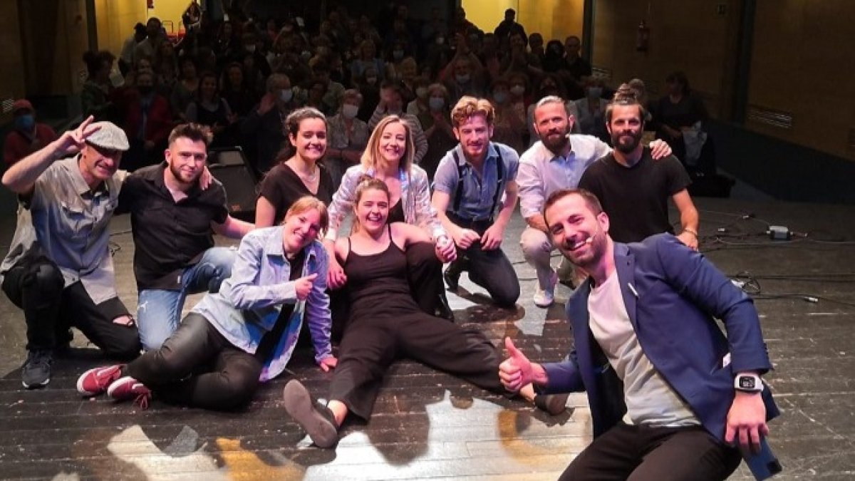 Artistas y promotores de la Gala Solidaria por Ucrania en Burgos. ECB