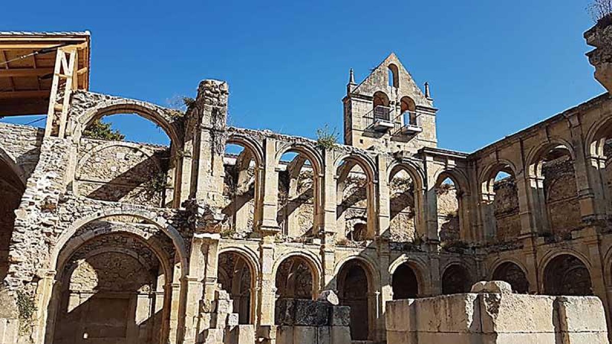 El monasterio de Santa María de Rioseco ya es BIC, pero aún requiere múltiples intervenciones para su consolidación definitiva.-SALVEMOS RIOSECO