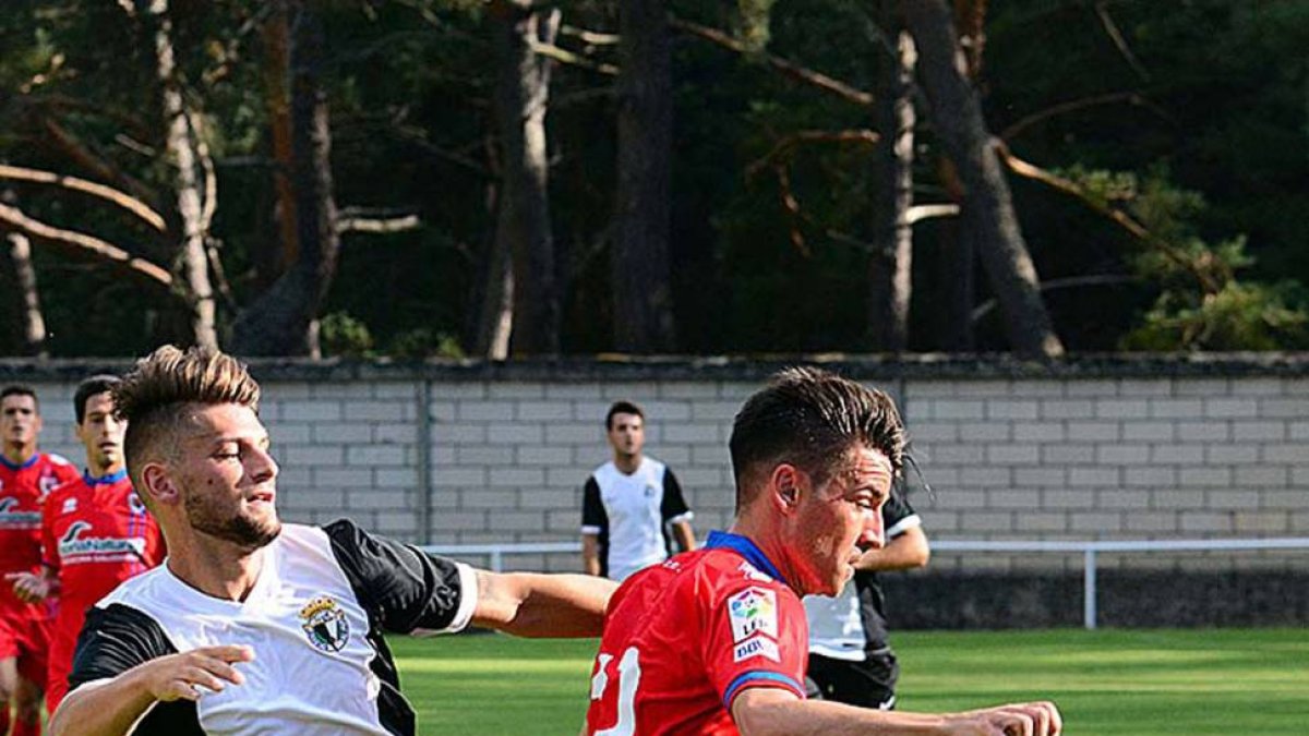 El cuadro blanquinegro hizo buen papel ante el Numancia-Alvaro Fernández