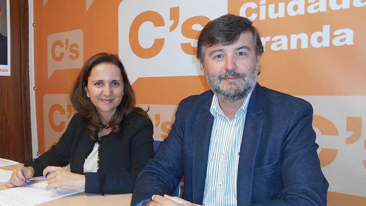 Francisco Javier Hontoria junto a Elia Salinero.-L.V.