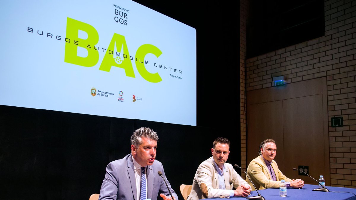 La presentación del Burgos Automobile Center tuvo lugar en el Fórum Evolución. TOMÁS ALONSO