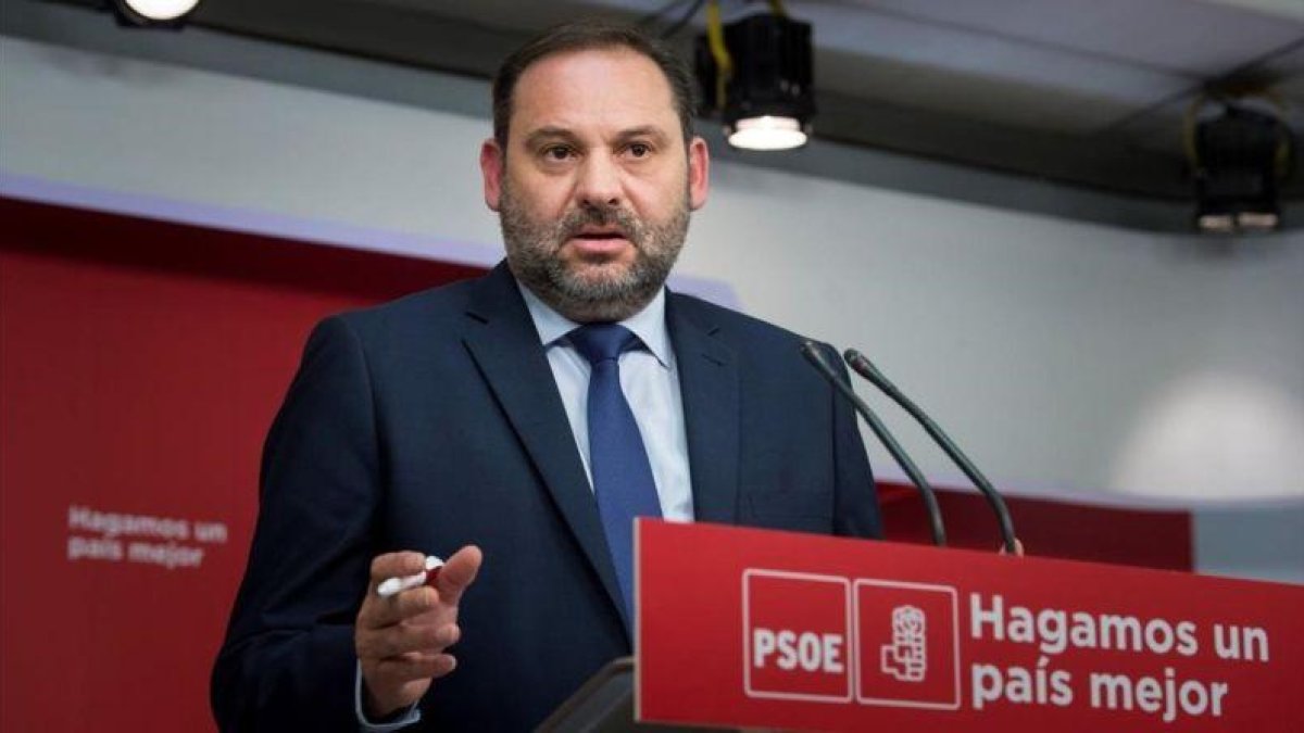 José Luis Ábalos, el pasado 24 de abril en la sede del PSOE-EFE / LUCA PIERGIOVANNI