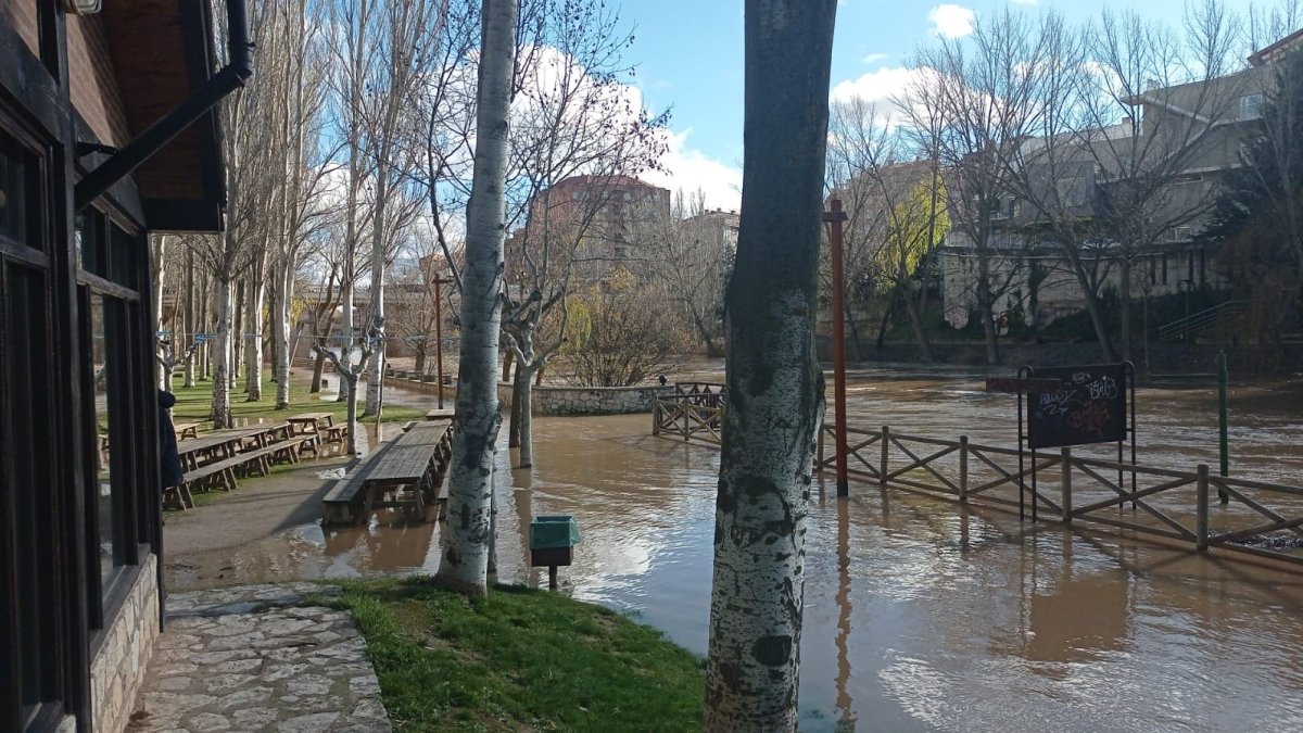 El Barriles inundado