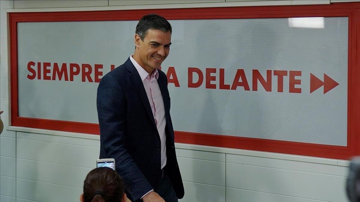 Pedro Sánchez, este domingo en la sede del PSOE.-JOSÉ LUIS ROCA