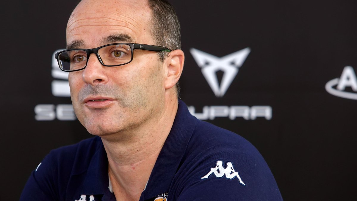 El entrenador del Tizona Universidad de Burgos, Diego Ocampo.  TOMÁS ALONSO